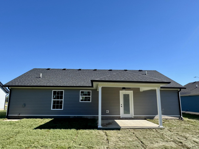 Listing Image 4