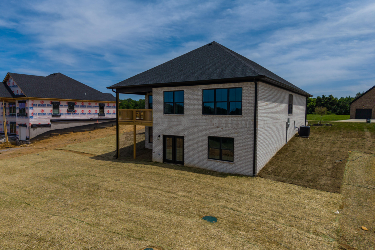 Listing Image 43