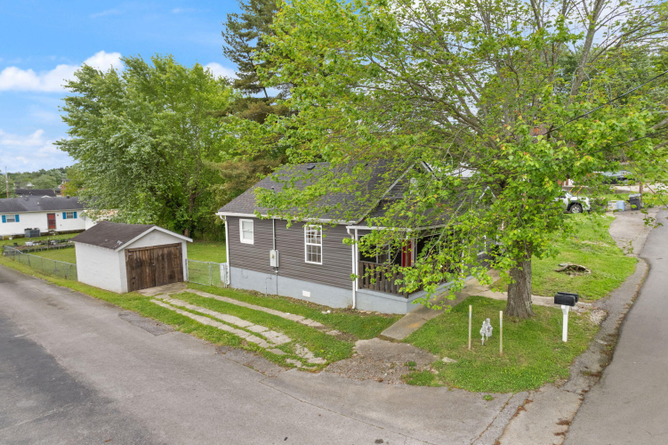 Listing Image 8