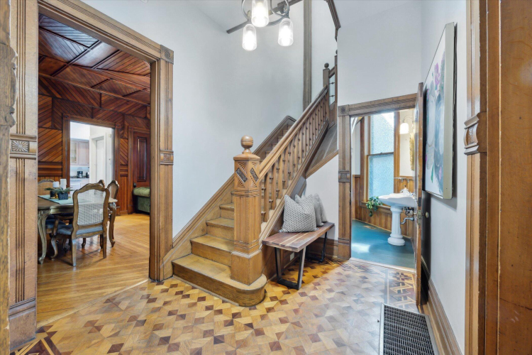 Listing Image 21