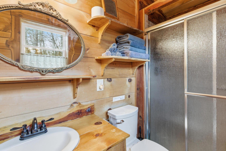 Listing Image 101