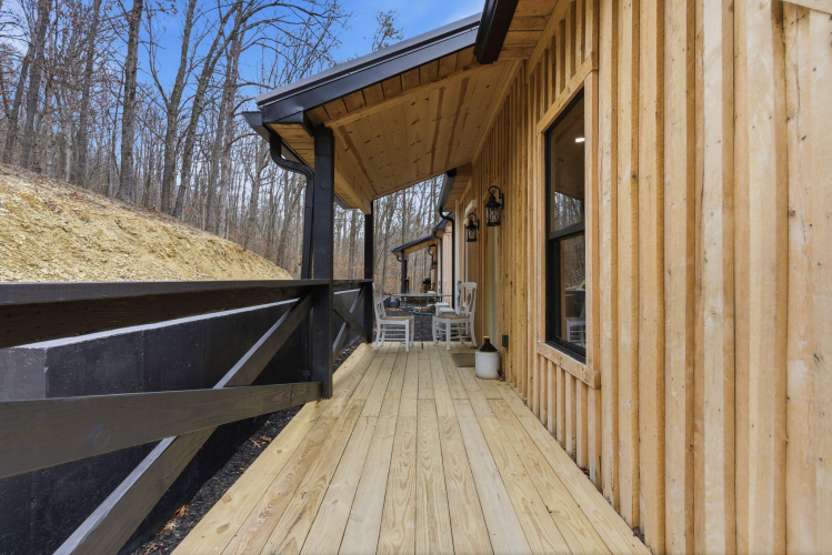 Listing Image 105