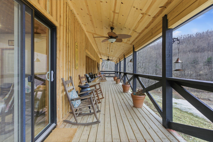 Listing Image 107