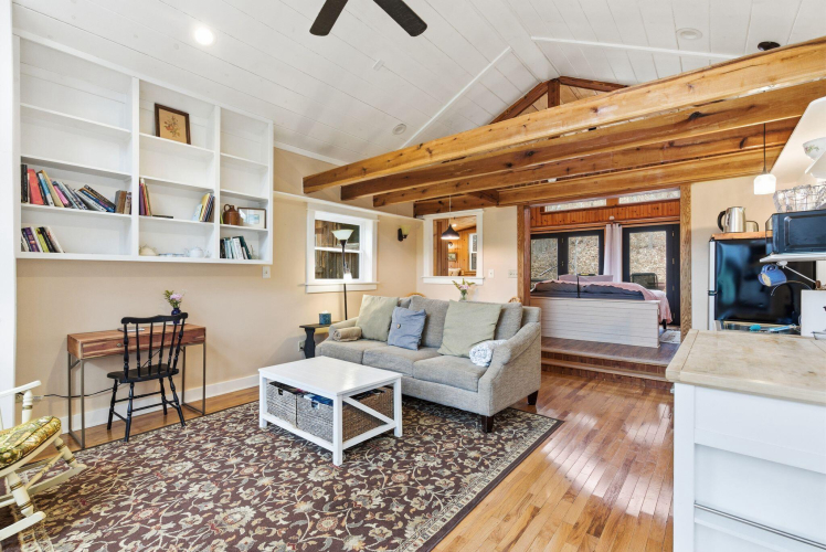 Listing Image 121