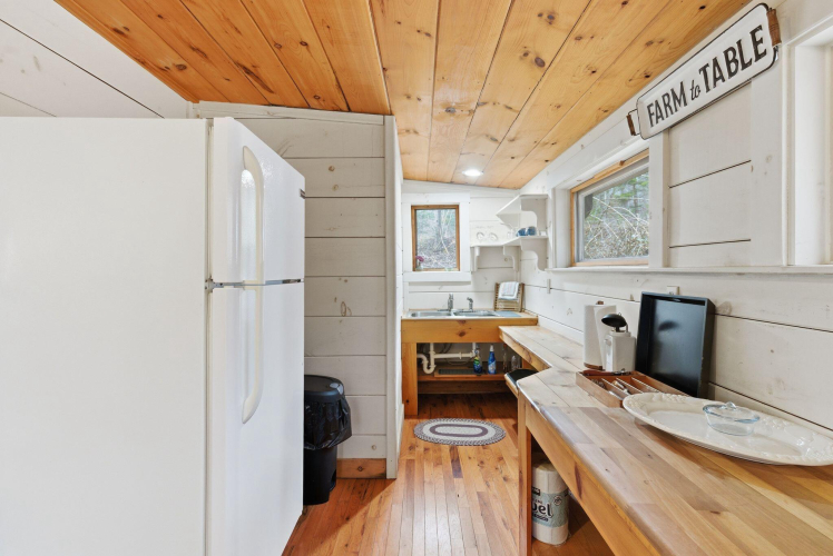 Listing Image 127