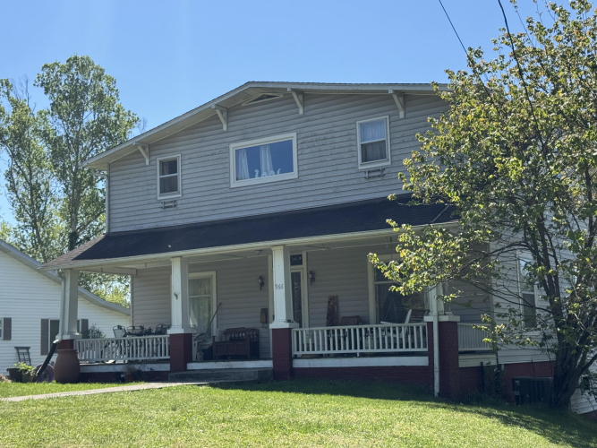 Listing Image 3