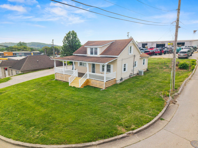 Listing Image 3