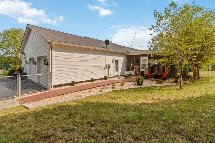 Listing Image 48