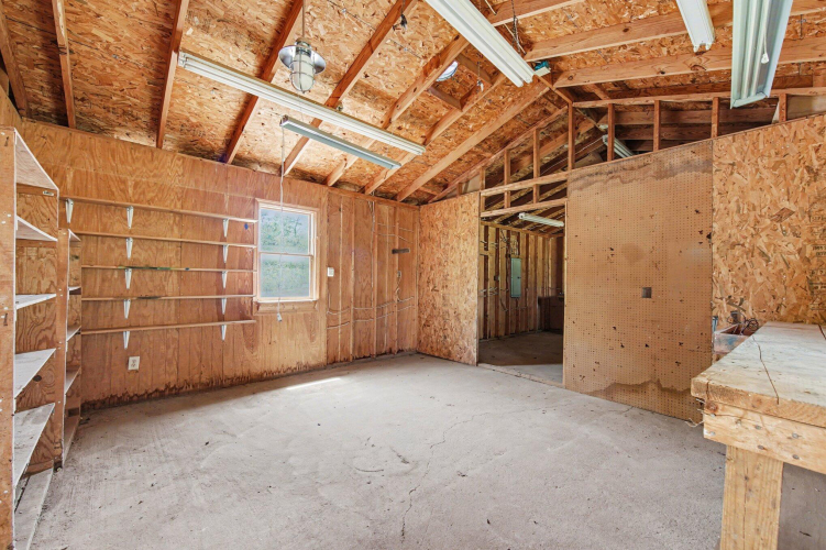 Listing Image 23