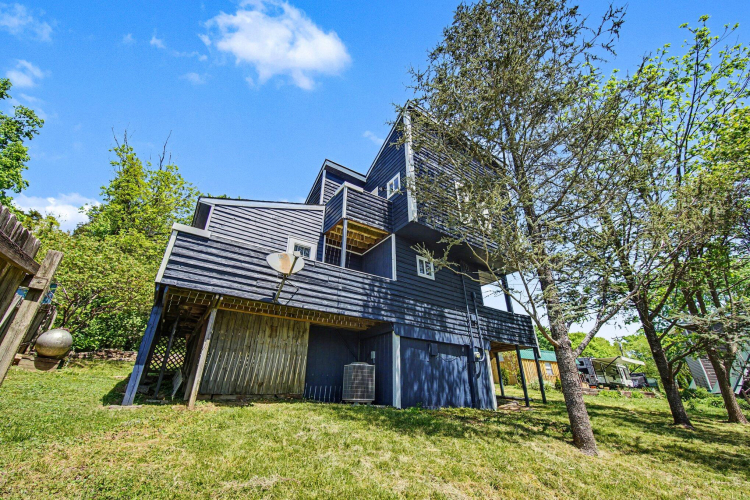Listing Image 24