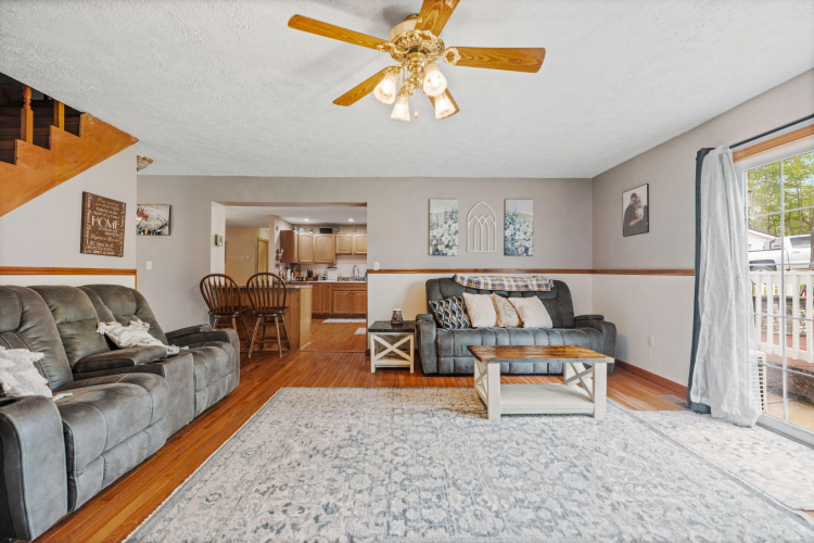 Listing Image 23