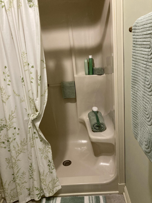 Listing Image 17