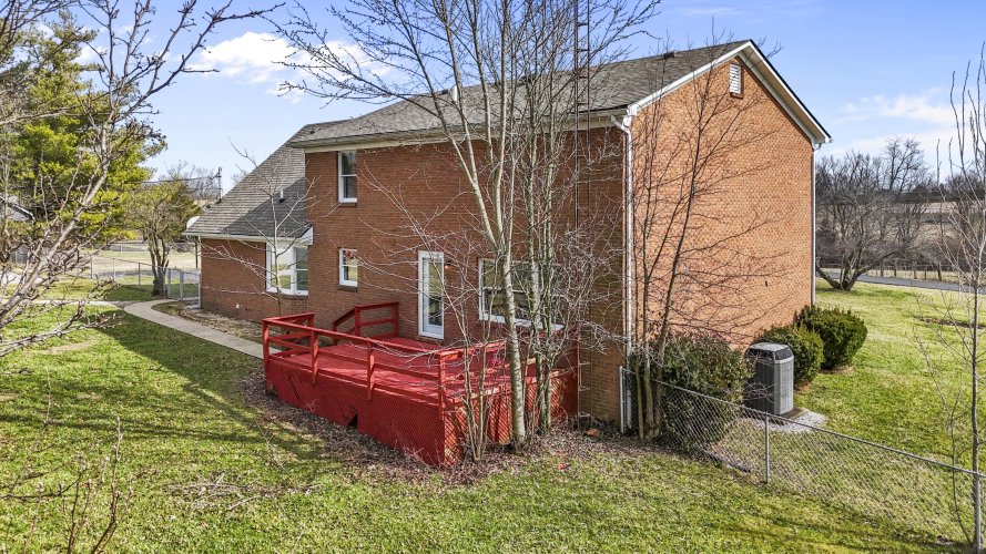 Listing Image 7