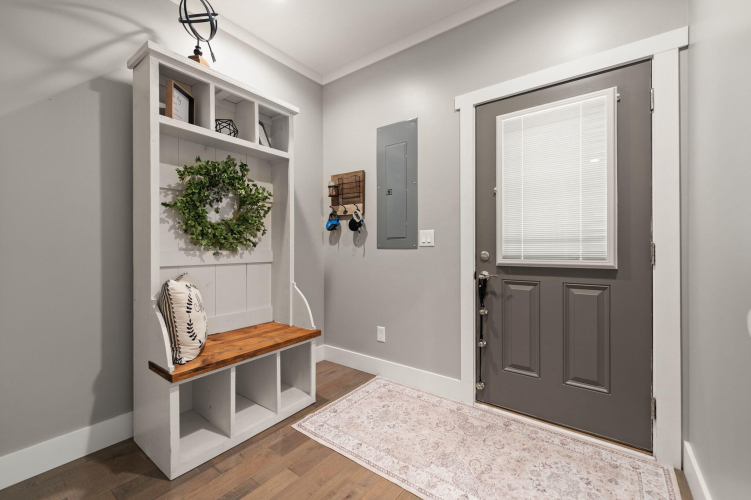 Listing Image 107