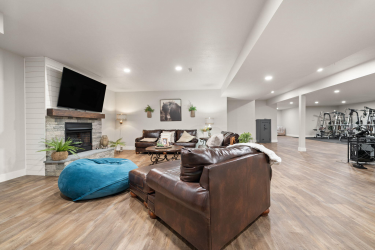 Listing Image 113