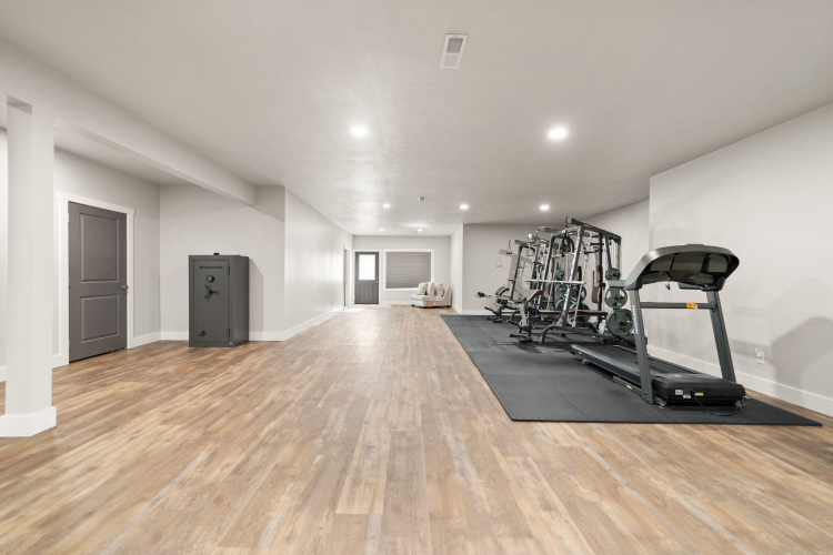 Listing Image 130