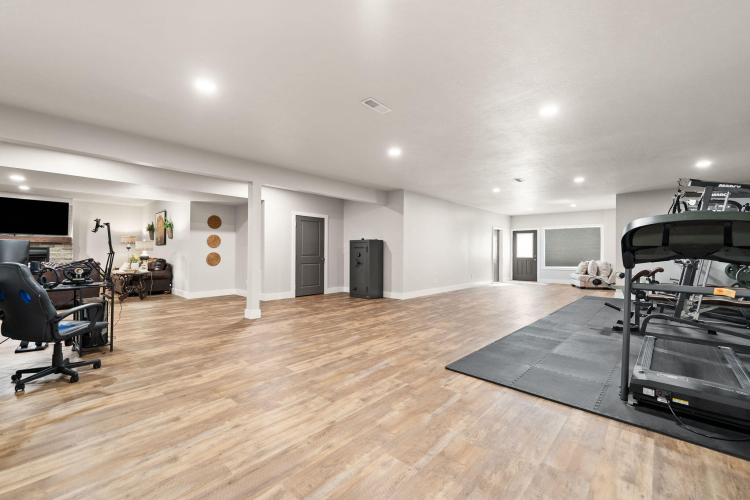 Listing Image 131