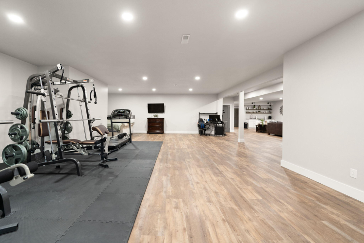 Listing Image 135