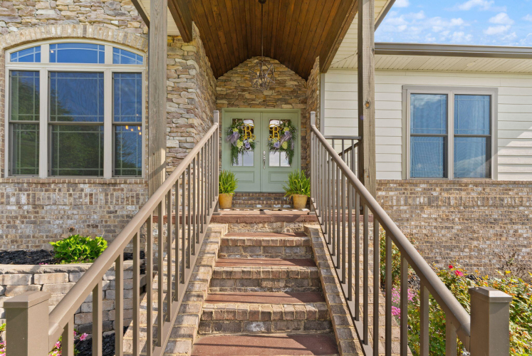 Listing Image 142