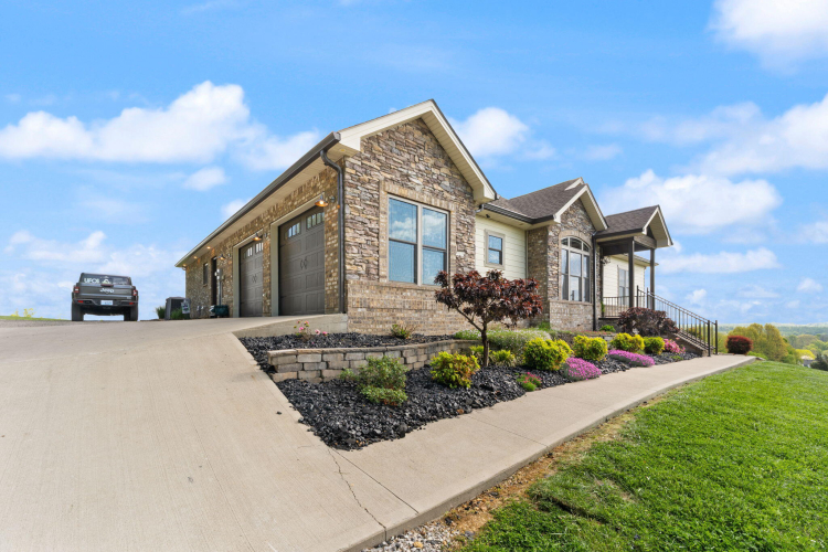 Listing Image 147