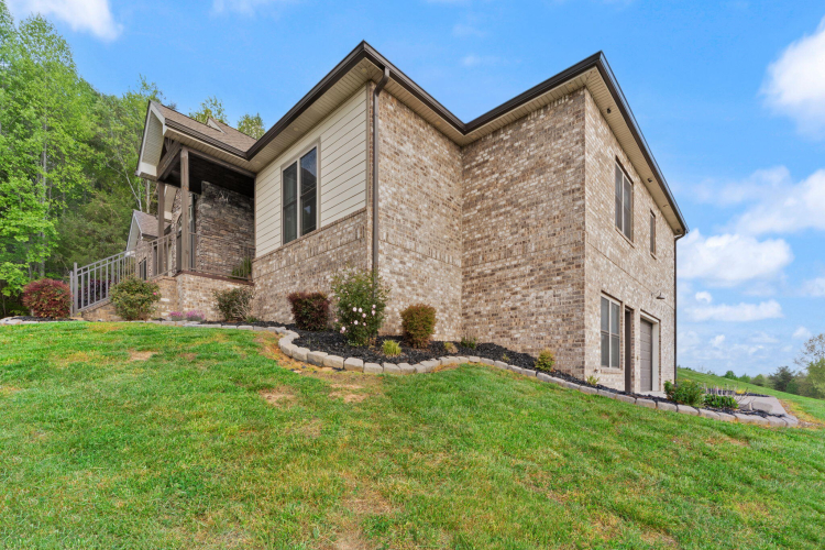 Listing Image 151