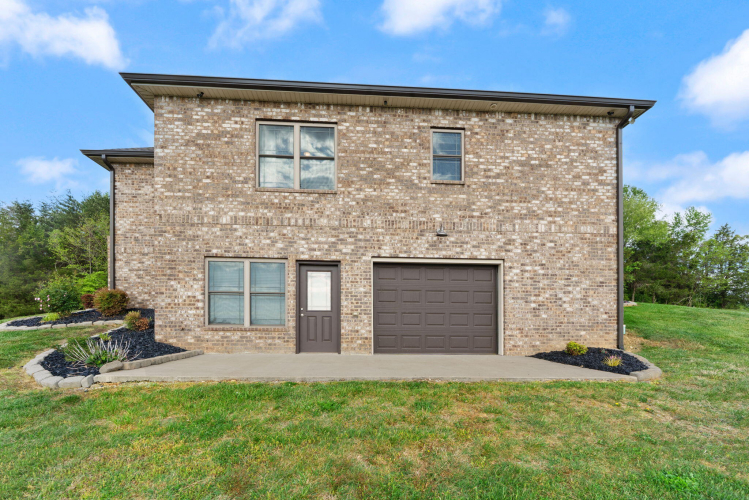 Listing Image 152