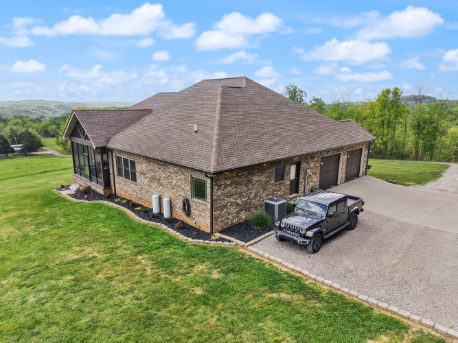 Listing Image 171