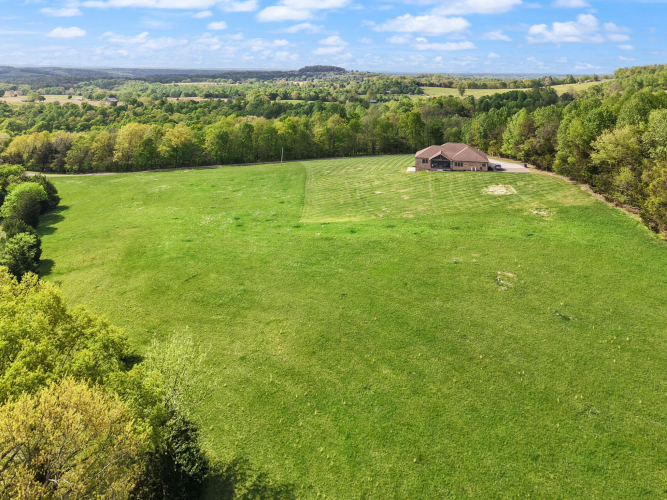 Listing Image 179