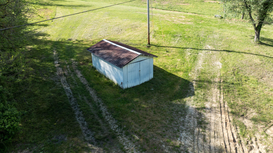 Listing Image 40