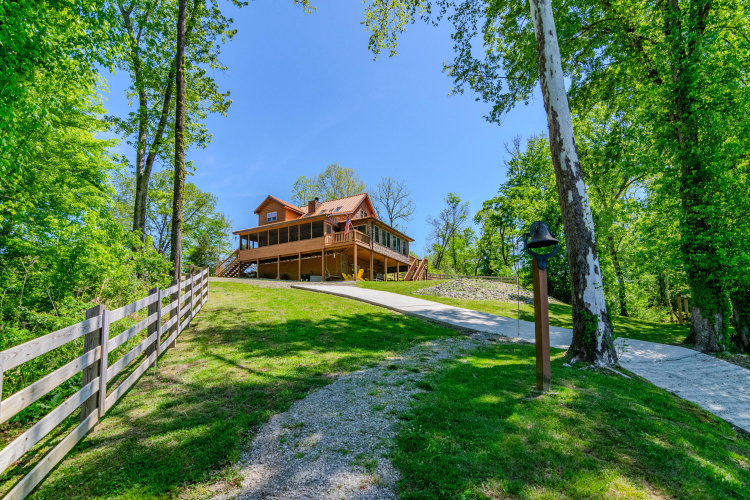 Listing Image 12