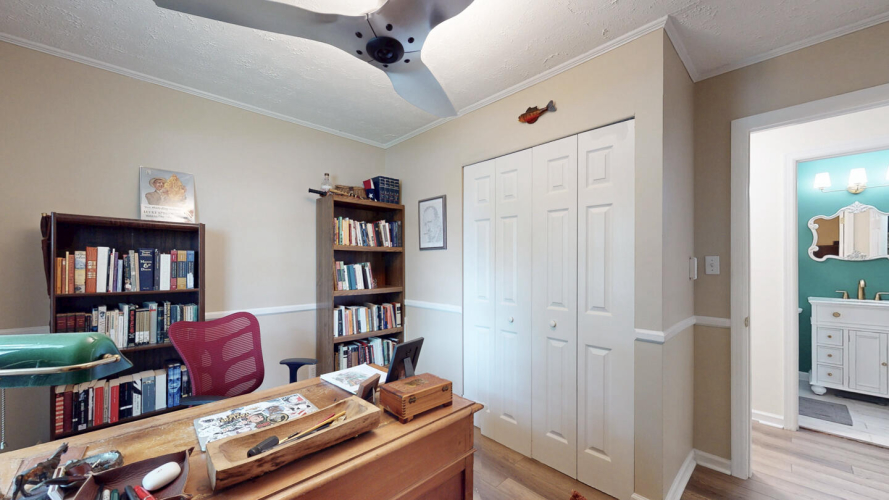 Listing Image 16