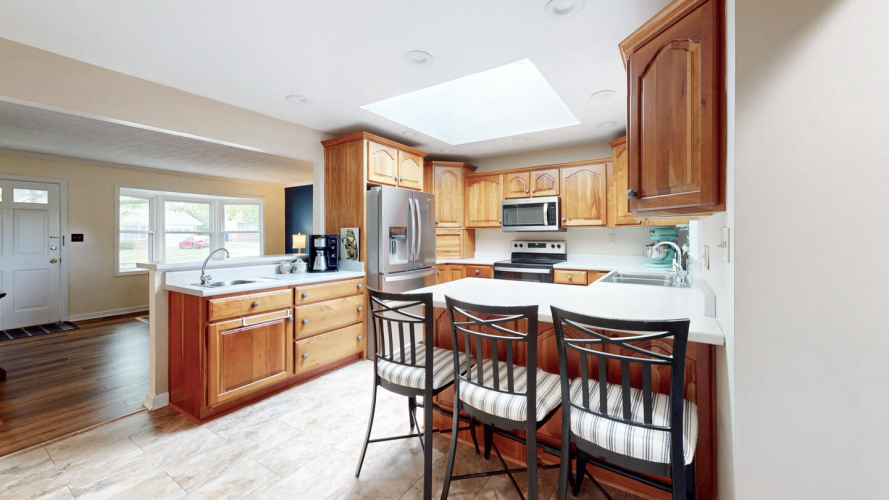 Listing Image 9