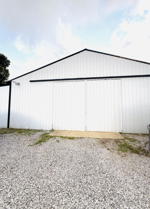 Listing Image 40