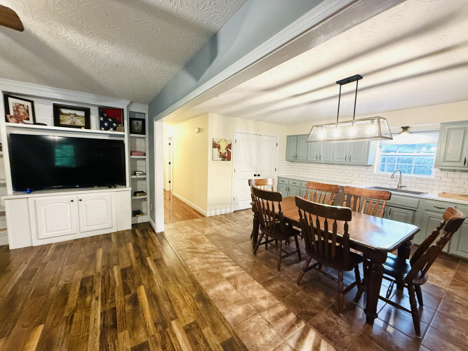 Listing Image 81
