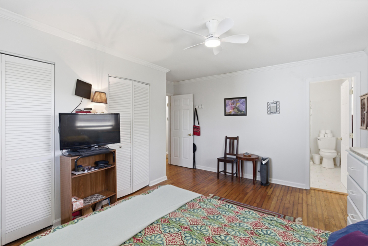 Listing Image 30