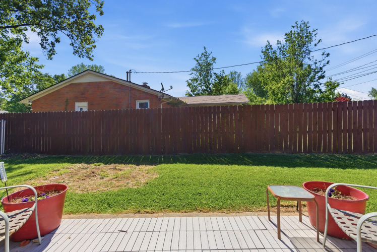 Listing Image 44