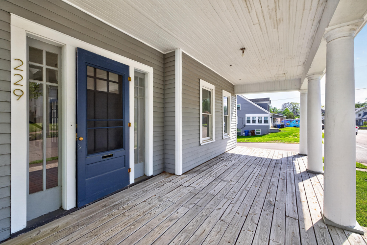 Listing Image 7