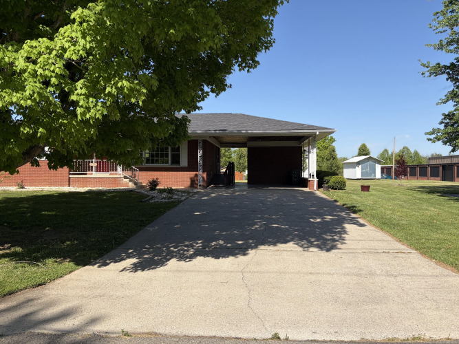 Listing Image 11