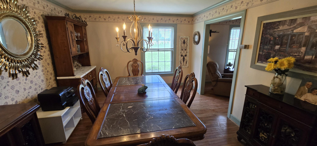 Listing Image 16