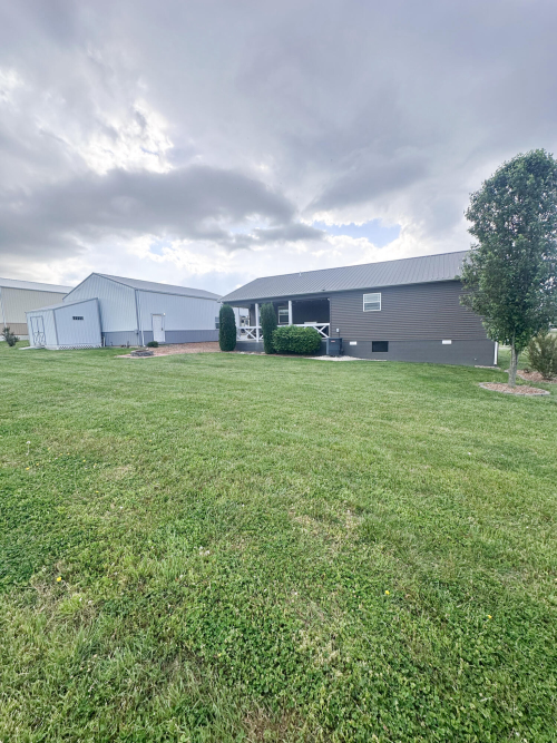 Listing Image 7
