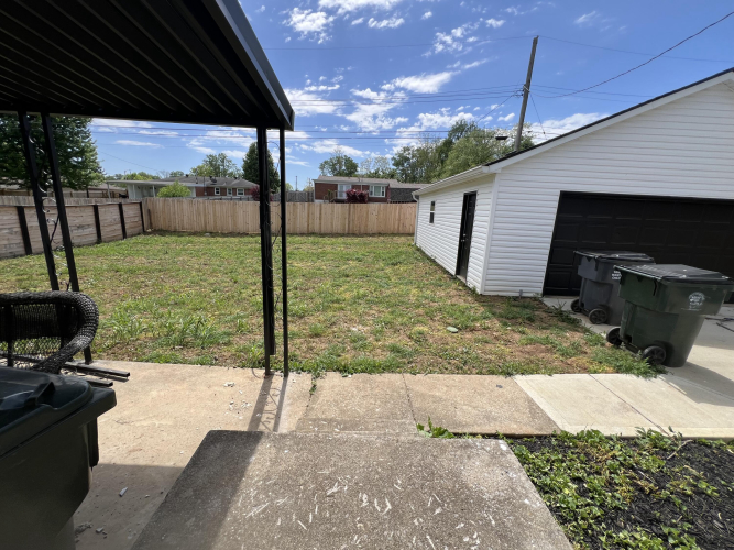 Listing Image 11