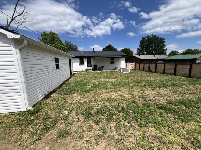 Listing Image 84