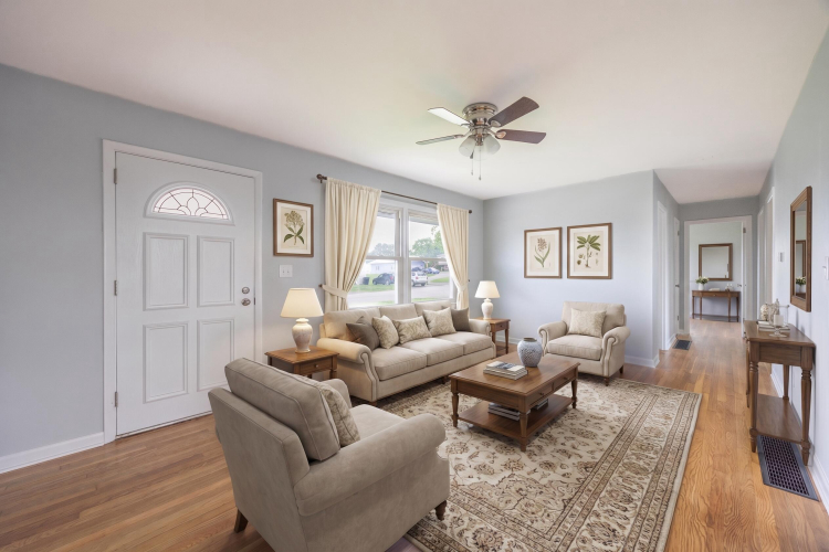 Listing Image 10