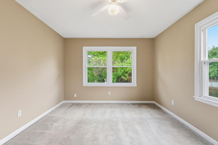 Listing Image 33