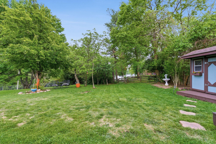 Listing Image 48
