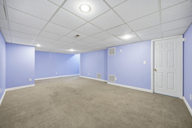 Listing Image 62