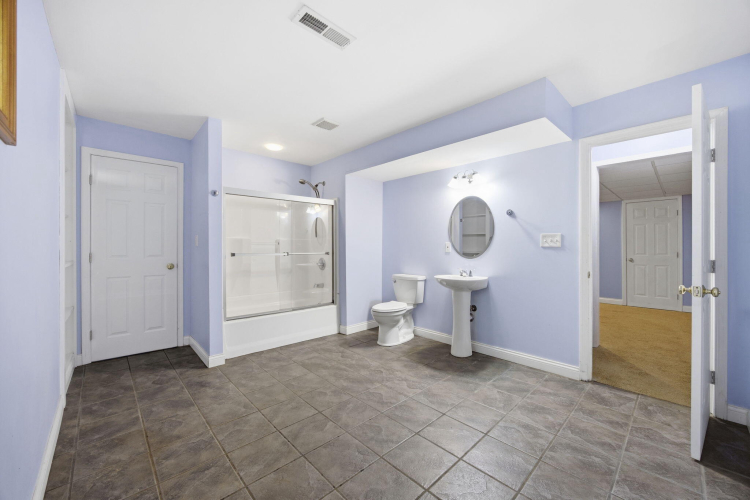 Listing Image 65