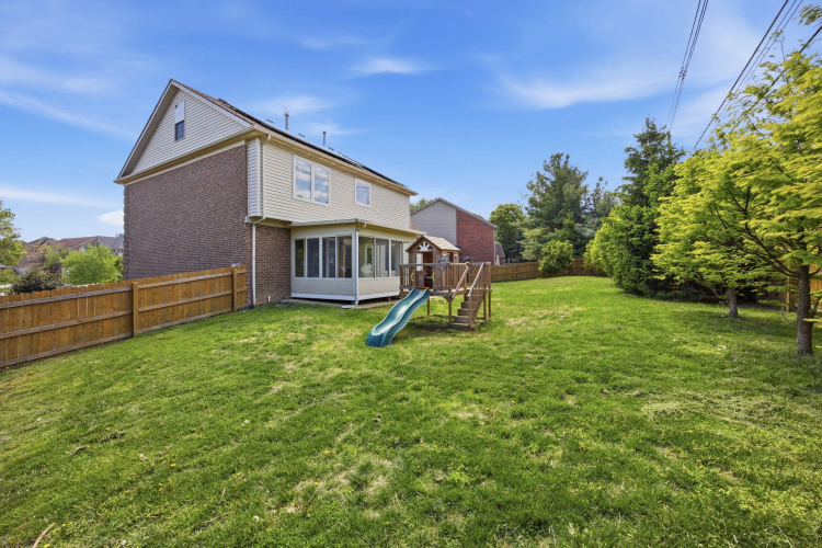 Listing Image 79