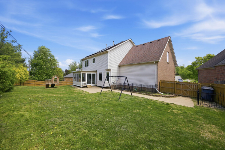 Listing Image 81
