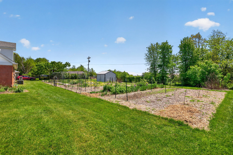 Listing Image 26